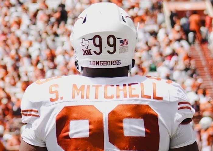 Texas DL Sydir Mitchell